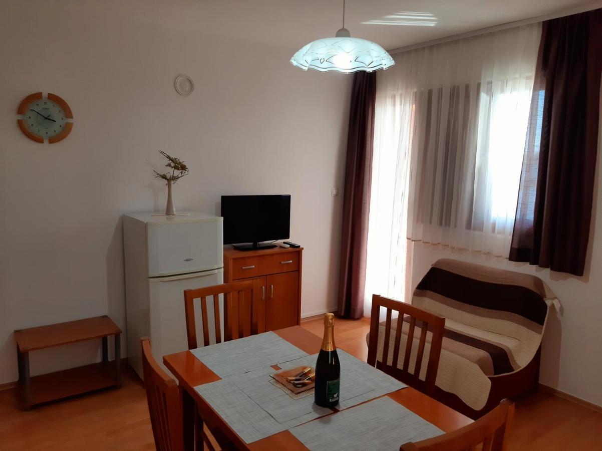 Apartments Agrijan Maslenica Exterior foto